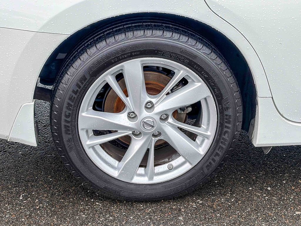 Used 2015 Nissan Altima 2.5 SV w/ Convenience Package image 14