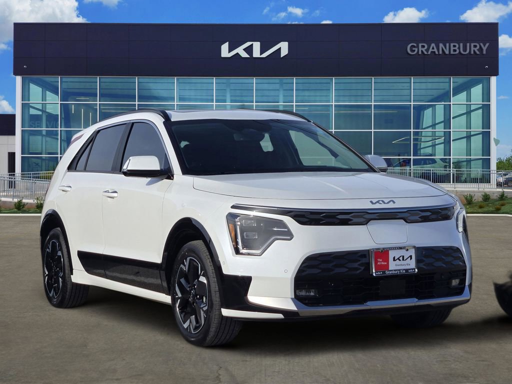 Certified 2024 Kia Niro Wave image 3