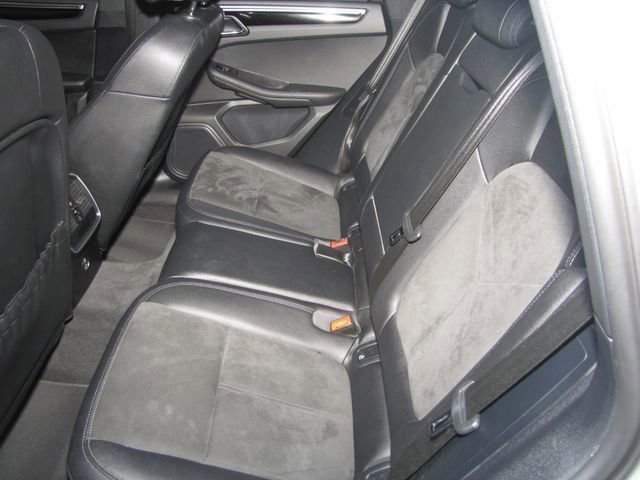 Used 2021 Porsche Macan AWD/4WD image 13
