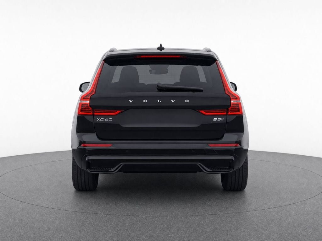 Certified 2024 Volvo XC60 B5 Plus w/ Protection Package Premier AWD/4WD image 7