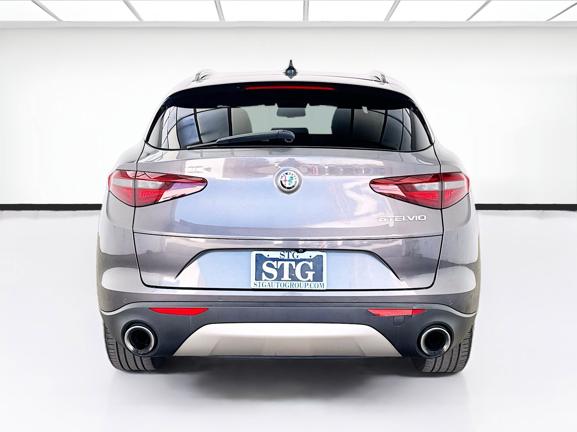 Used 2019 Alfa Romeo Stelvio Sport w/ Quick Order Package 22K Sport image 5