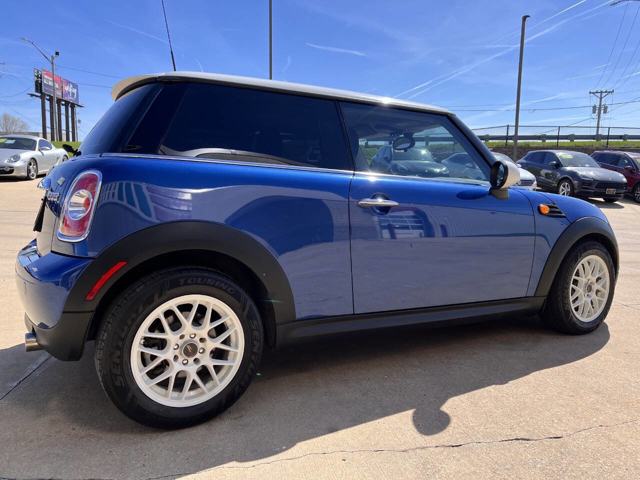 Used 2013 MINI Cooper Hardtop image 5