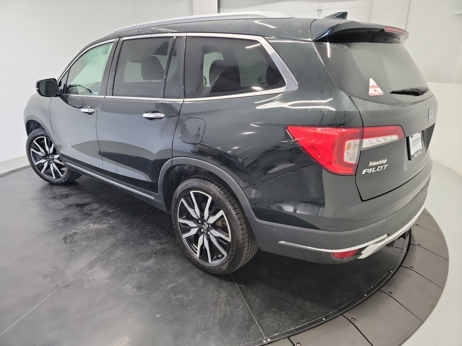 Used 2019 Honda Pilot Touring image 6