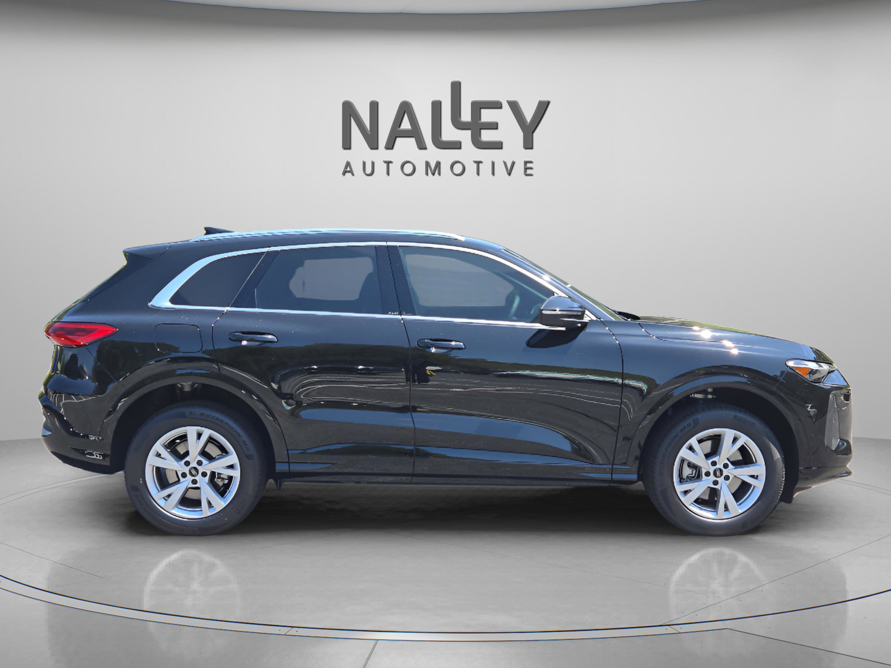 New 2025 Audi Q5 Premium image 7