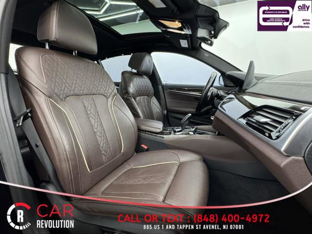 Used 2021 BMW M550i xDrive w/ Executive Package AWD/4WD image 57