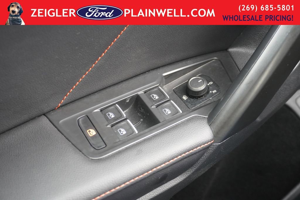 Used 2024 Volkswagen Tiguan Wolfsburg Edition image 29