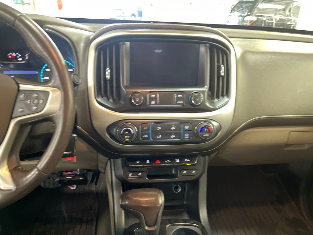 Used 2020 GMC Canyon SLT w/ Driver Alert Package image 18