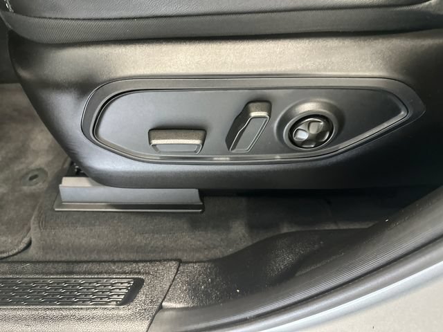 Used 2024 Jeep Grand Cherokee Limited AWD/4WD image 23