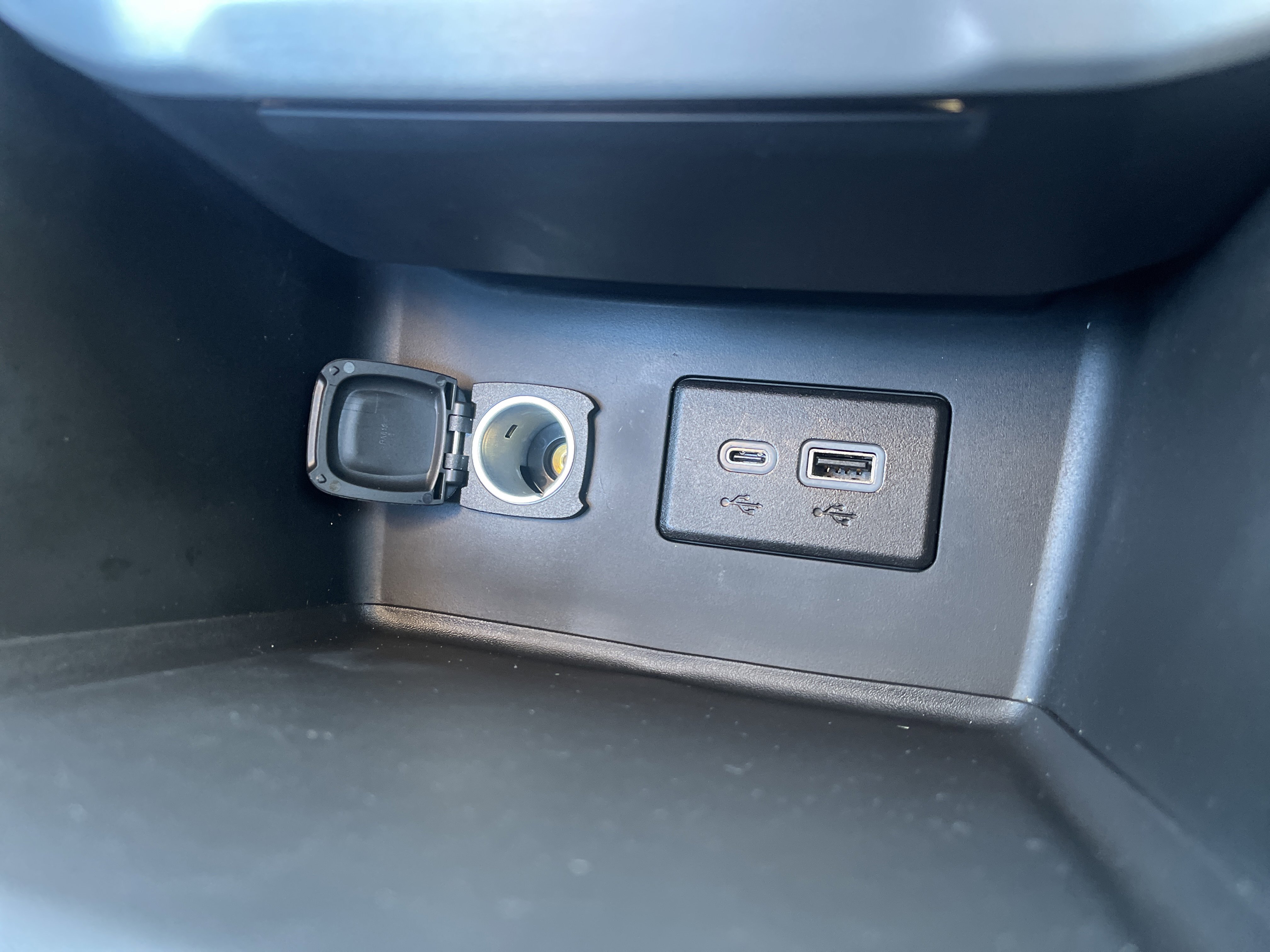 Used 2023 GMC Acadia SLE w/ Driver Convenience Package image 30