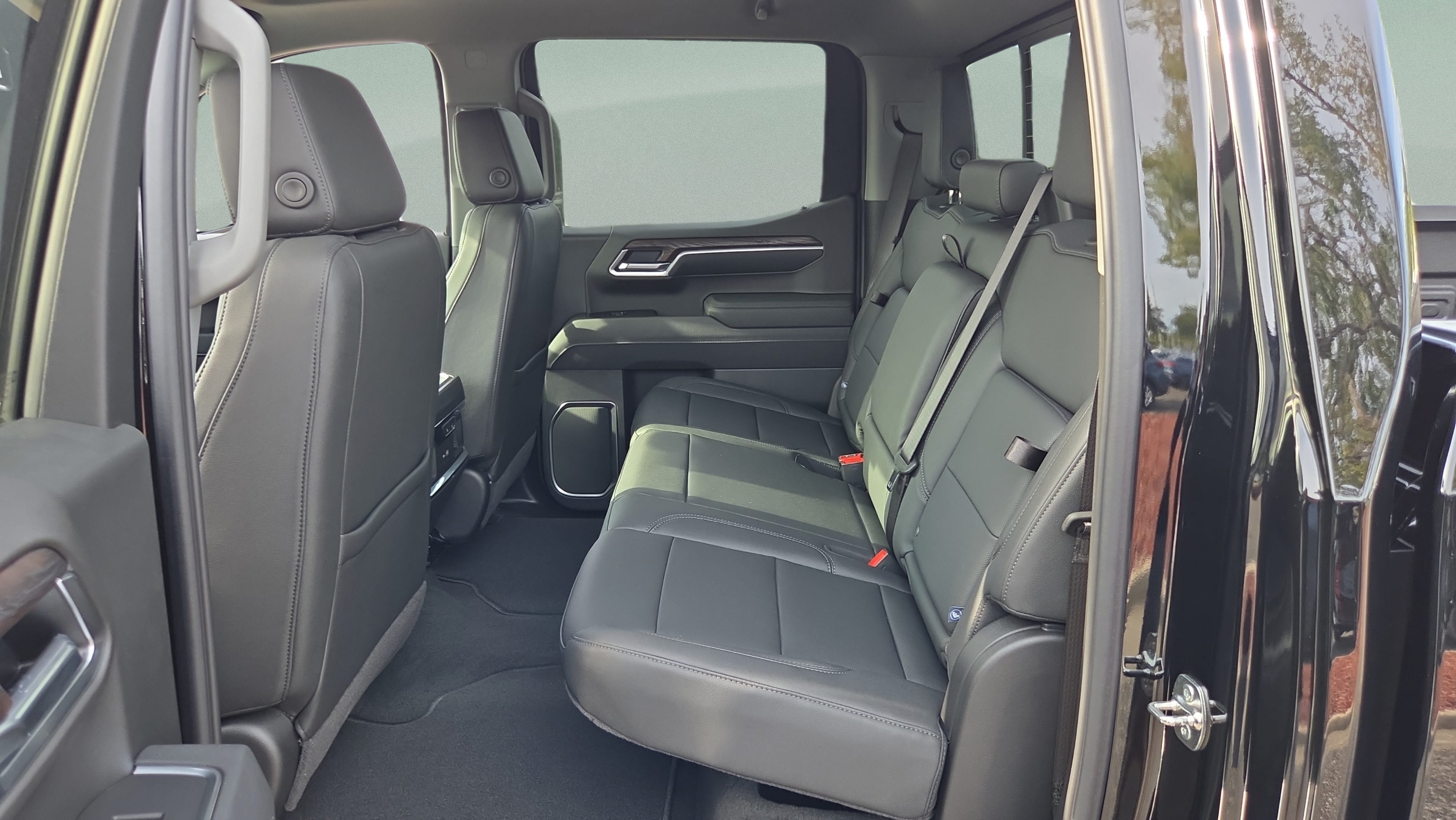 New 2026 GMC Sierra 1500 SLT w/ SLT Premium Plus Package AWD/4WD image 10