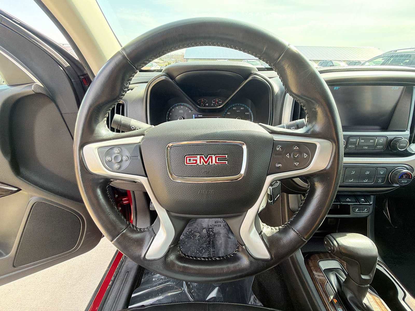 Used 2017 GMC Canyon SLT w/ Trailering Package image 19