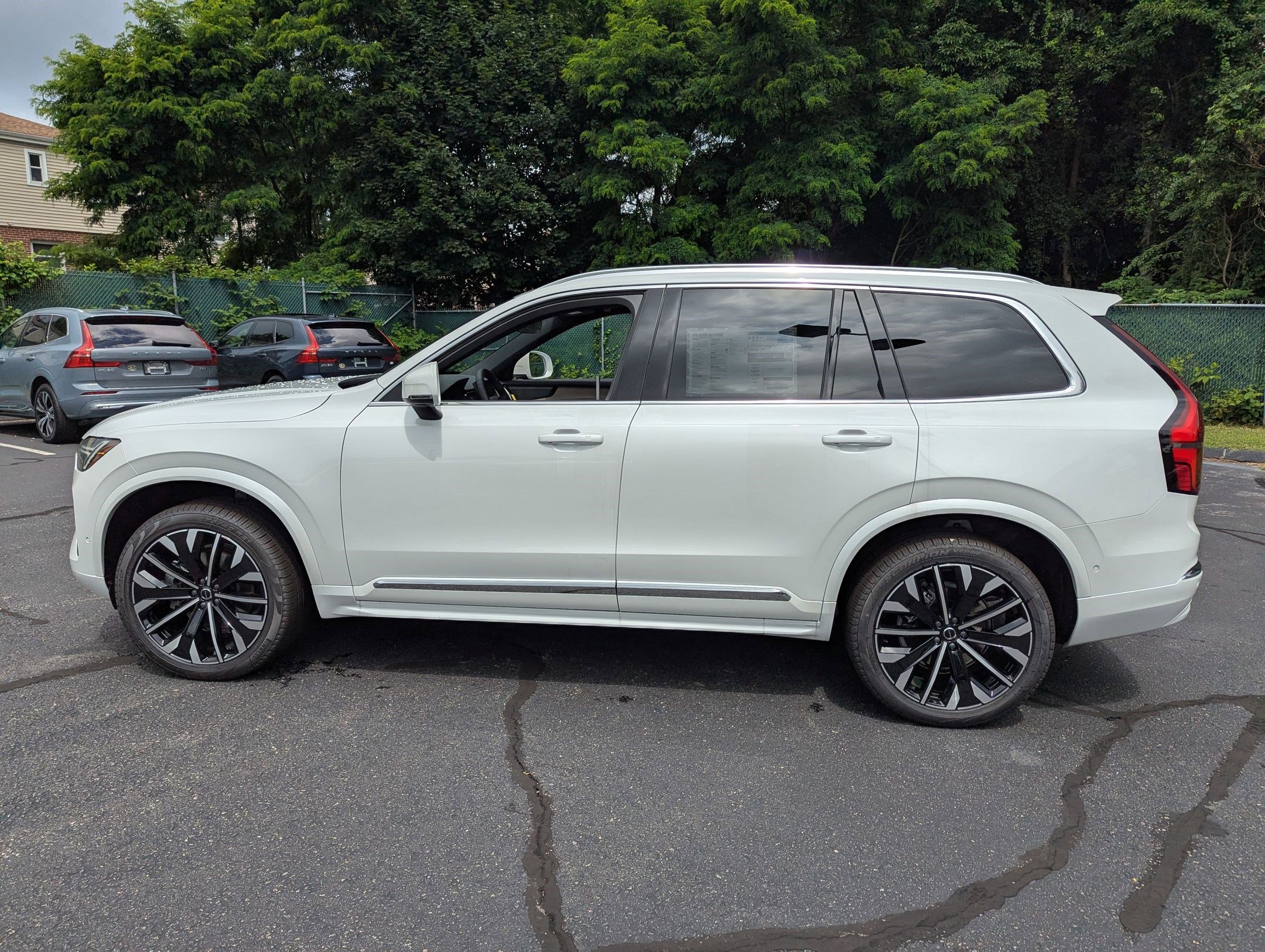 New 2026 Volvo XC90 B6 Plus image 6