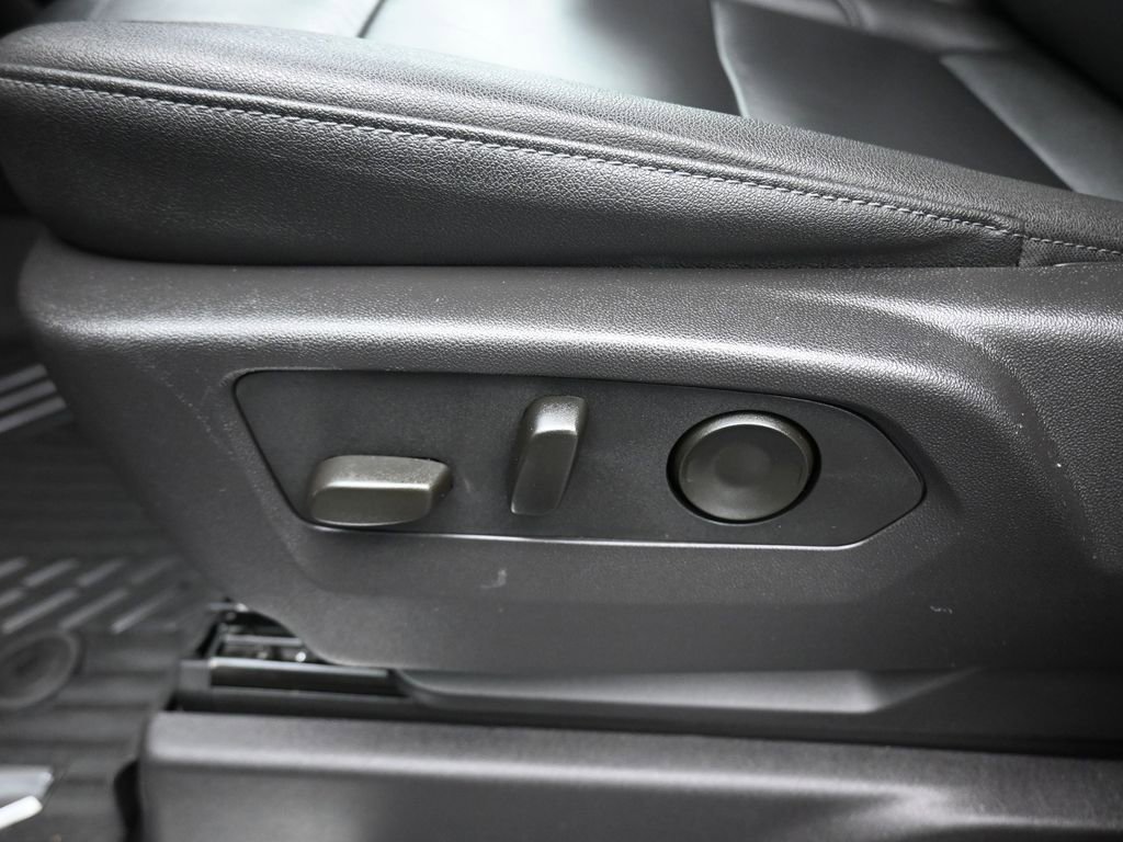 Used 2024 Chevrolet Silverado 1500 LT Trail Boss w/ Convenience Package II image 13