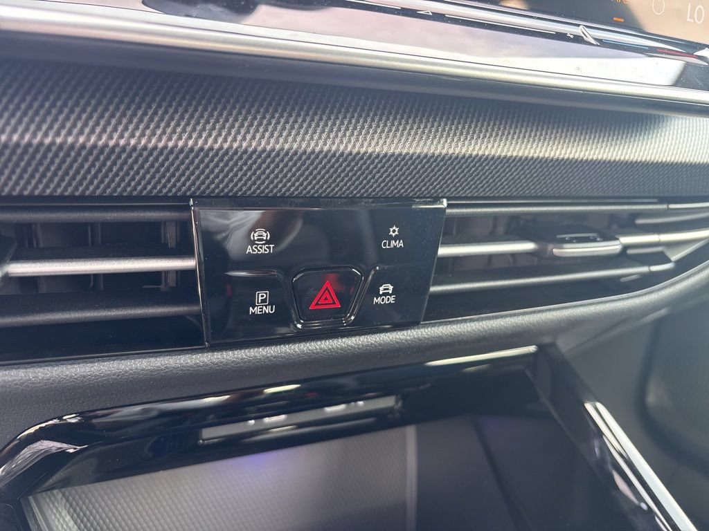 New 2026 Volkswagen Golf w/ Euro Style Package AWD/4WD image 32