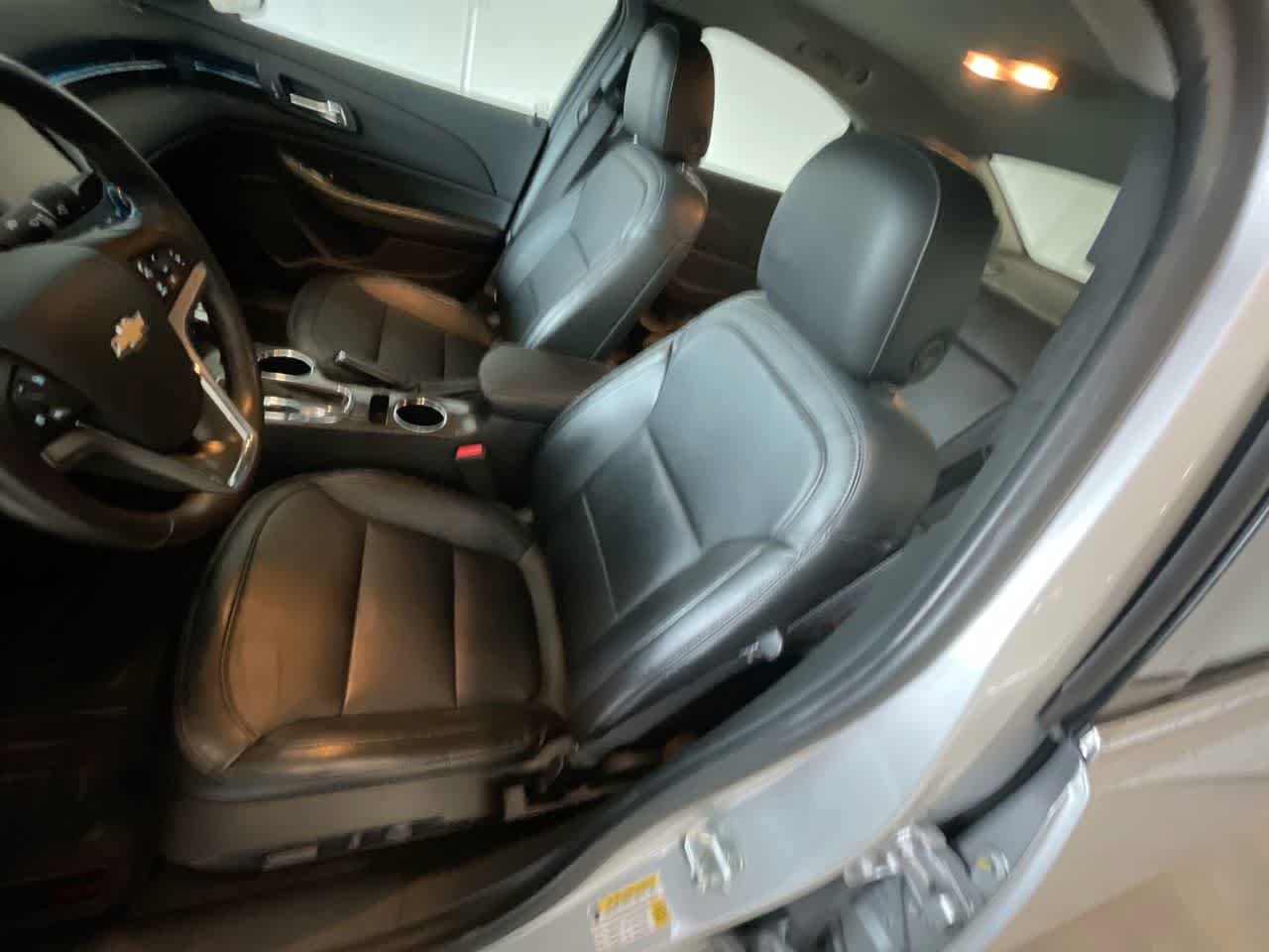 Used 2016 Chevrolet Malibu LTZ FWD image 11