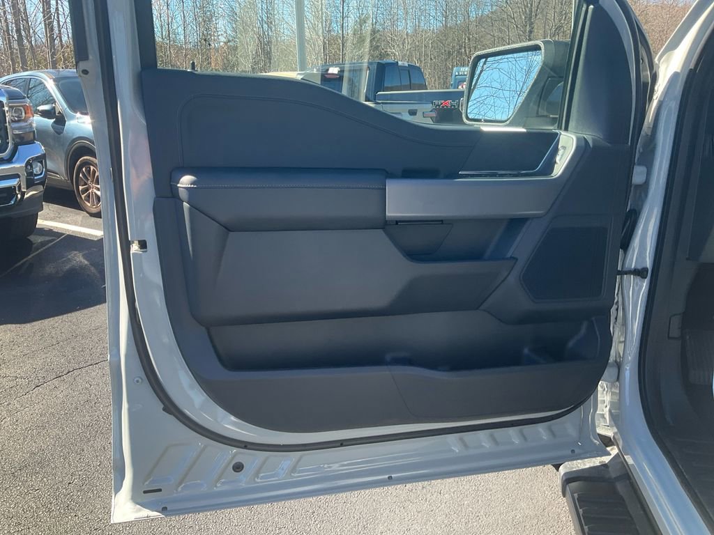 New 2026 Ford F150 XLT w/ Equipment Group 302A MID image 17