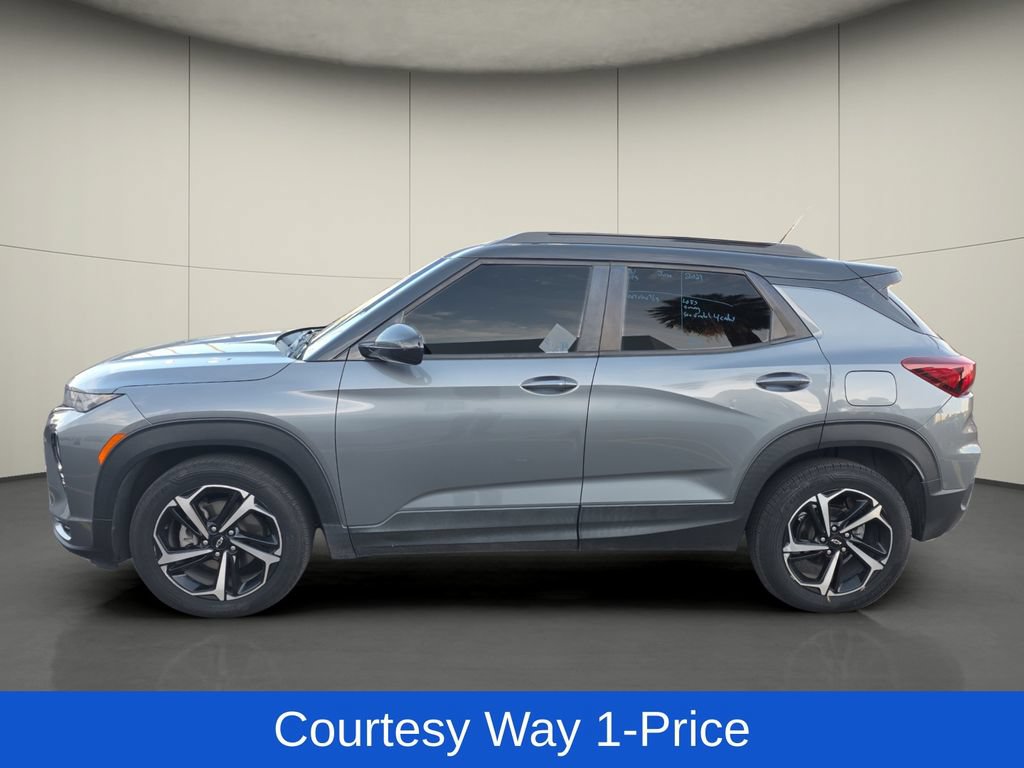 Used 2021 Chevrolet TrailBlazer RS w/ Driver Confidence Package FWD image 5