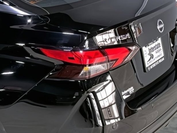 Used 2025 Nissan Versa SV w/ Trunk Package FWD image 11