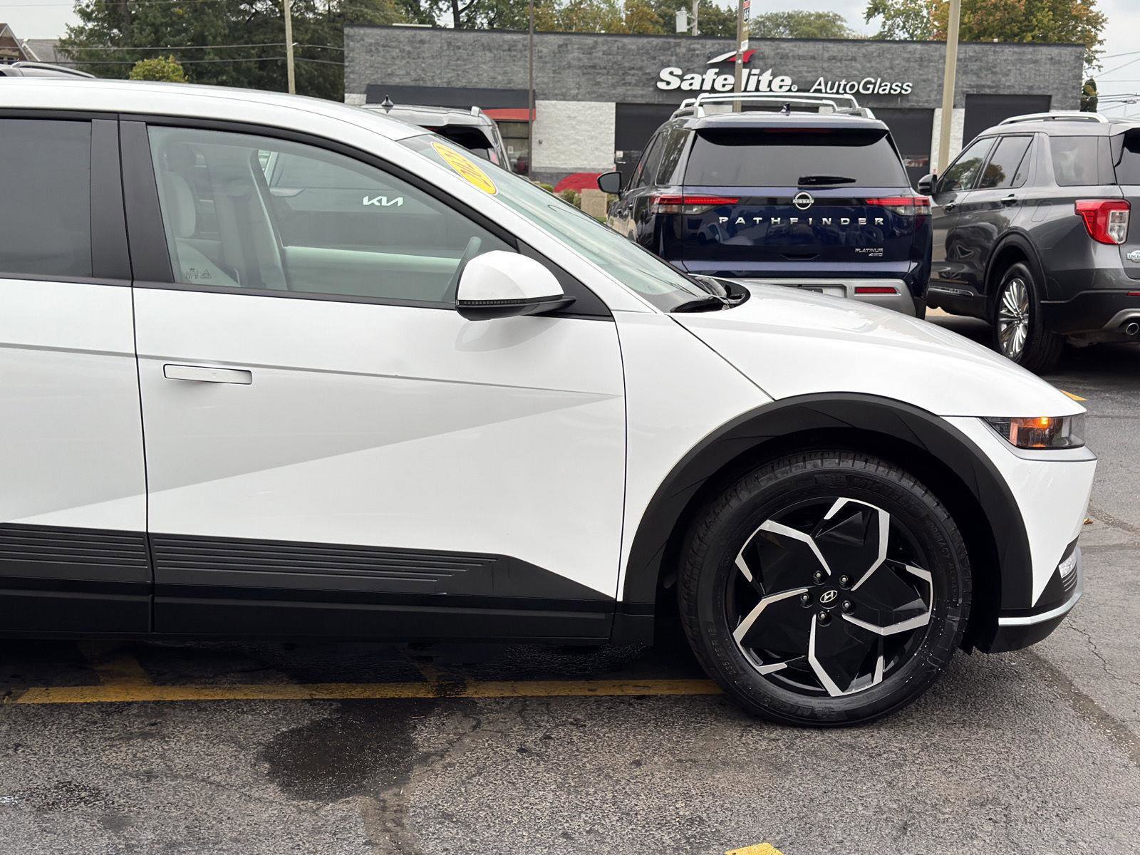 Used 2023 Hyundai Ioniq 5 SEL image 13