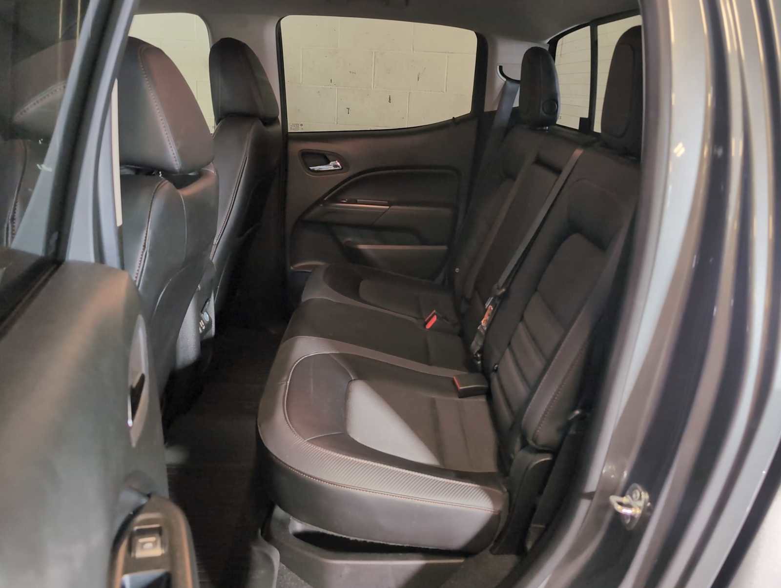 Used 2022 GMC Canyon AT4 w/ Trailering Package image 22