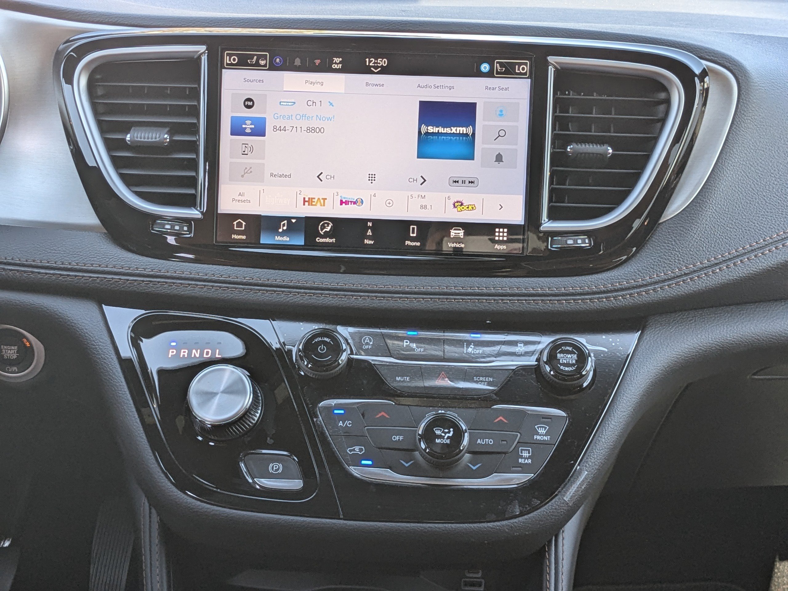 New 2026 Chrysler Pacifica Pinnacle FWD image 17