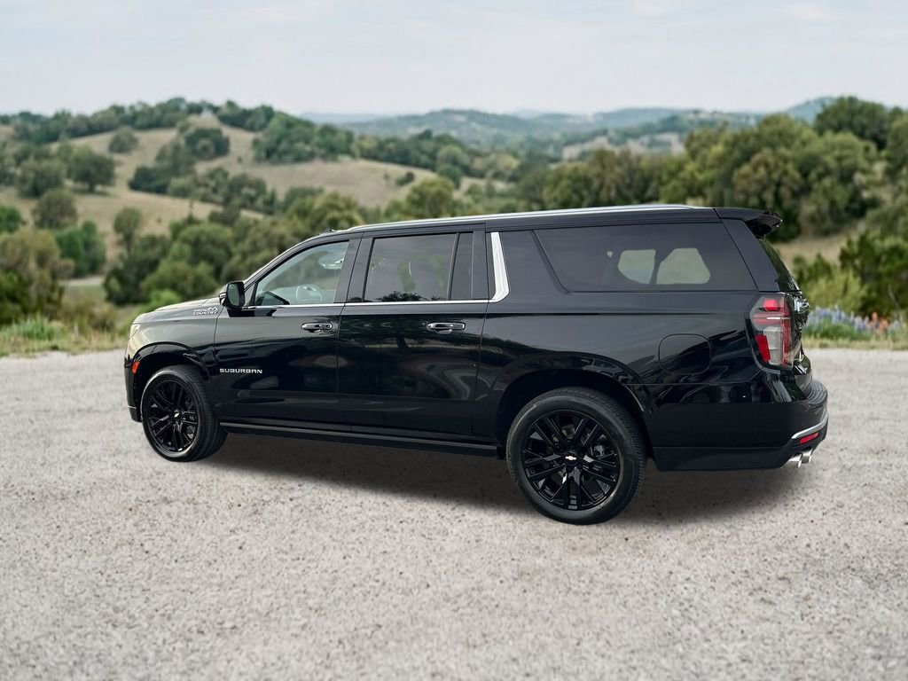 Used 2023 Chevrolet Suburban High Country AWD/4WD image 6