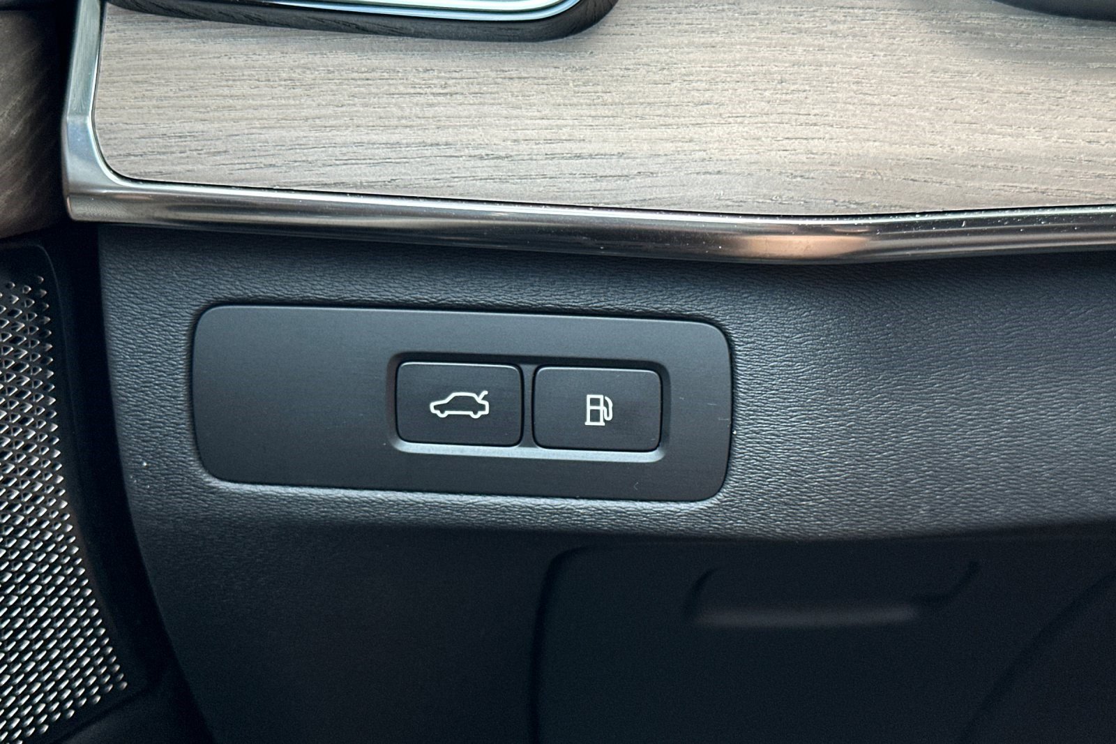 Used 2026 Volvo XC90 T8 Ultra w/ Lounge Package image 37