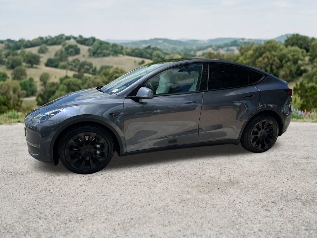 Used 2023 Tesla Model Y Long Range AWD/4WD image 4