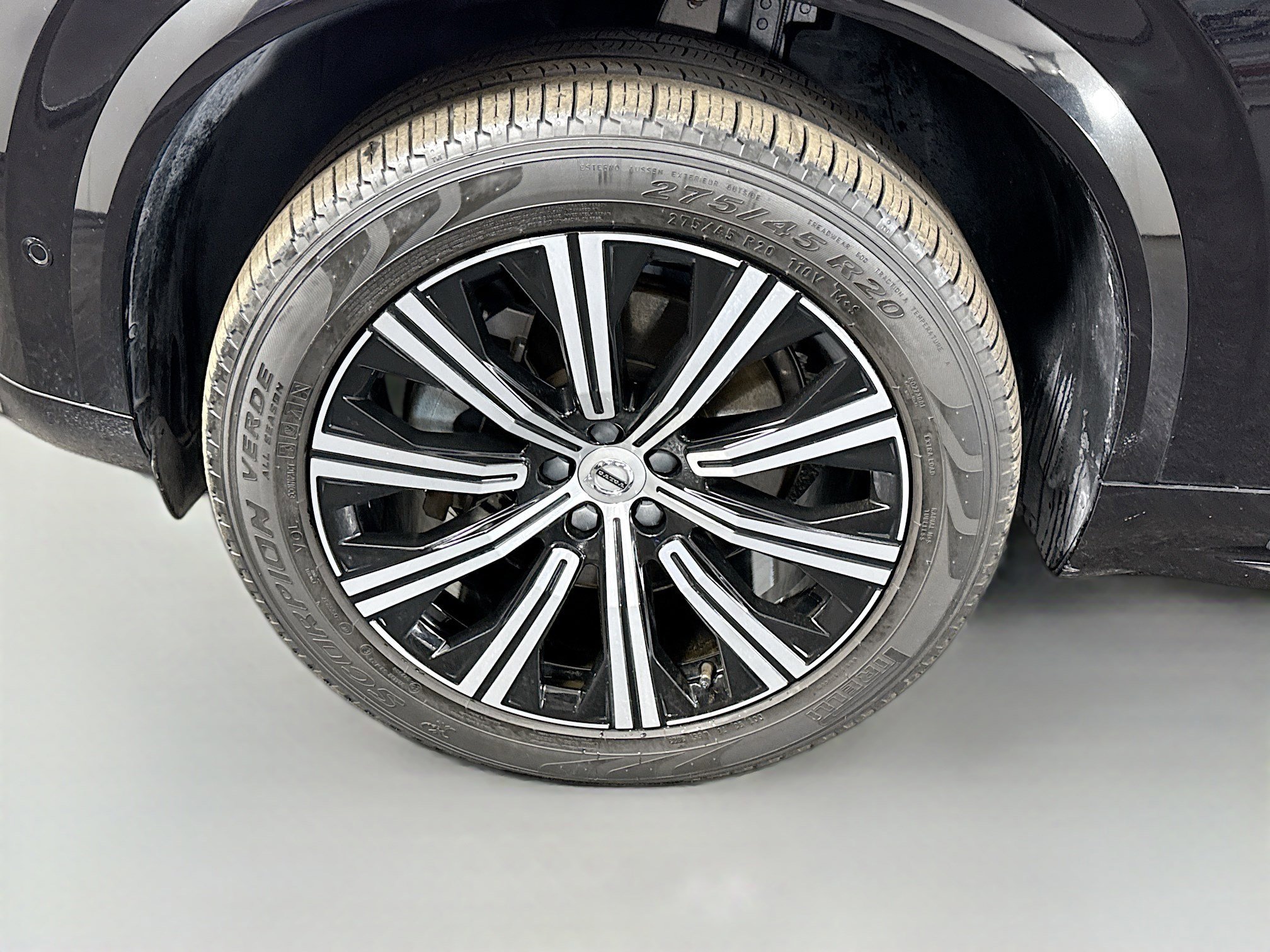 Used 2024 Volvo XC90 B5 Plus image 38