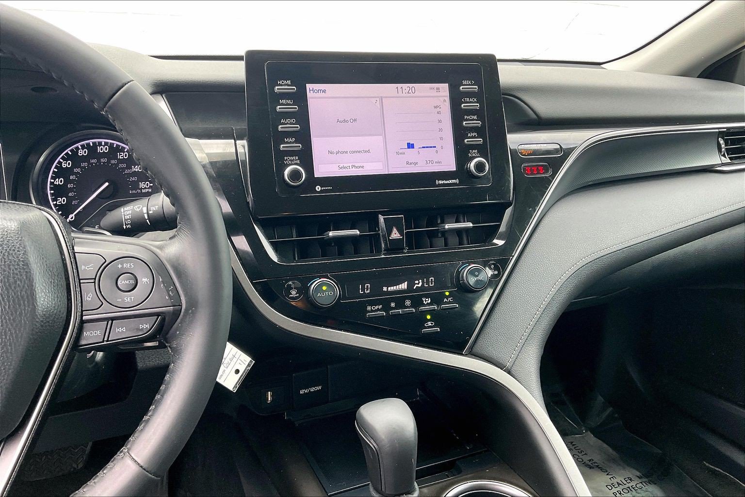 Used 2022 Toyota Camry SE FWD image 7