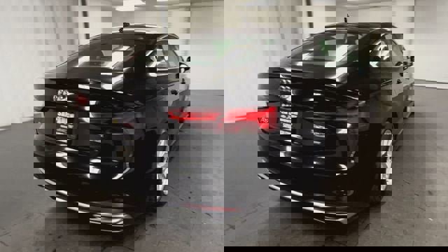 Used 2024 Audi A5 2.0T Premium image 8