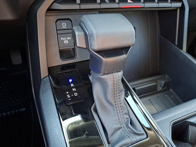 Used 2023 Toyota Tundra SR5 w/ SR5 Convenience Package AWD/4WD image 14