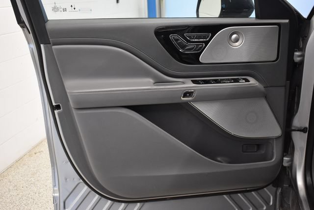 Used 2020 Lincoln Aviator Reserve w/ Equipment Group 202A AWD/4WD image 20