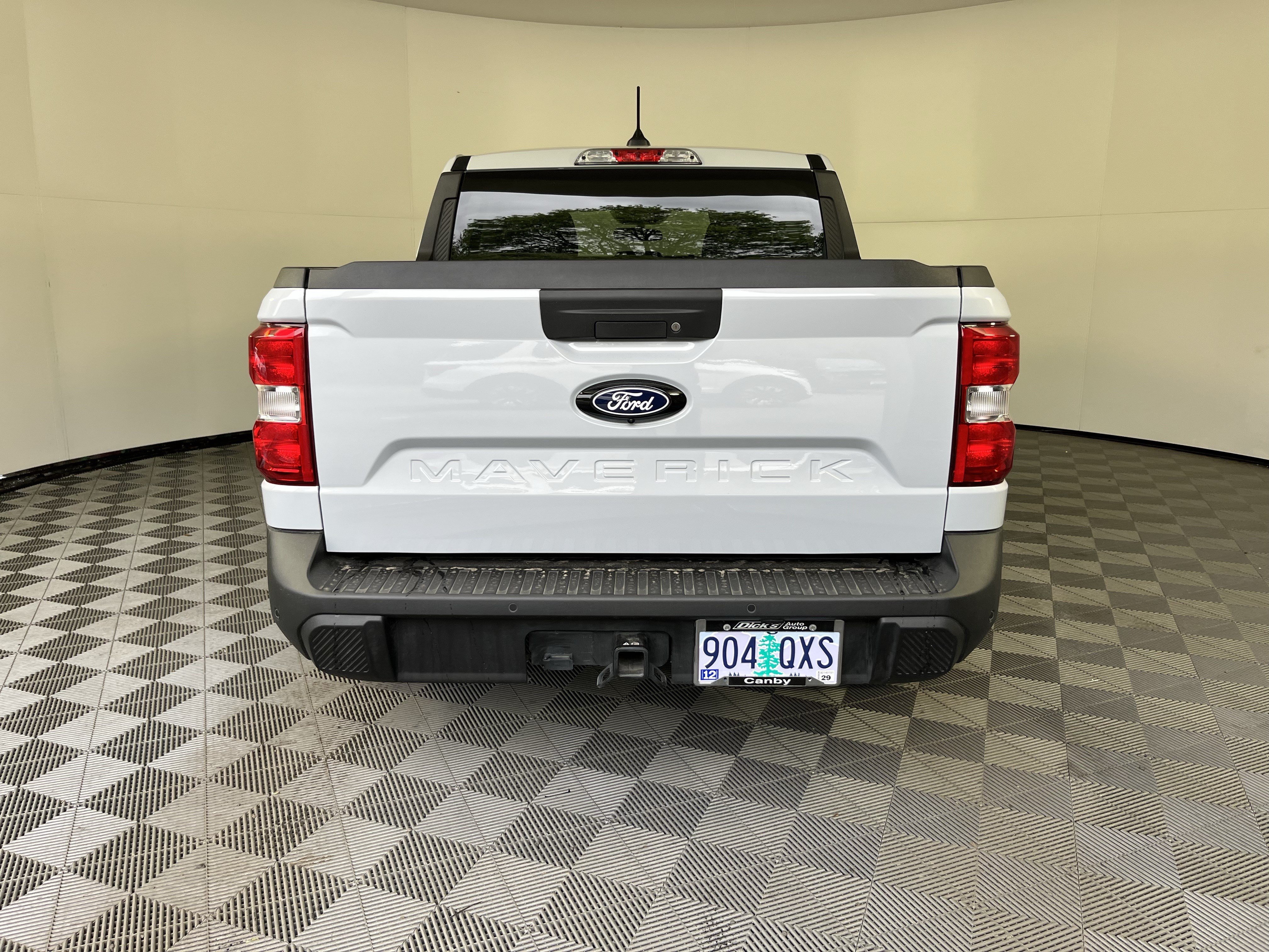 Used 2025 Ford Maverick XLT w/ Equipment Group 302A AWD/4WD image 4
