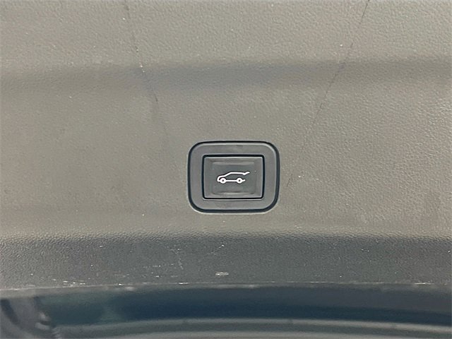 Used 2022 Chevrolet Suburban Premier image 27