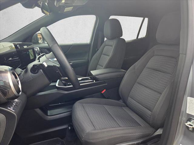 Used 2025 Chevrolet Equinox LT AWD/4WD image 16
