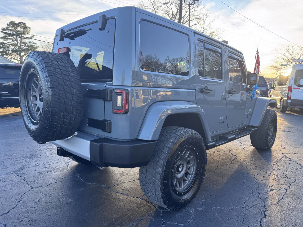 Used 2015 Jeep Wrangler Unlimited Sahara image 6