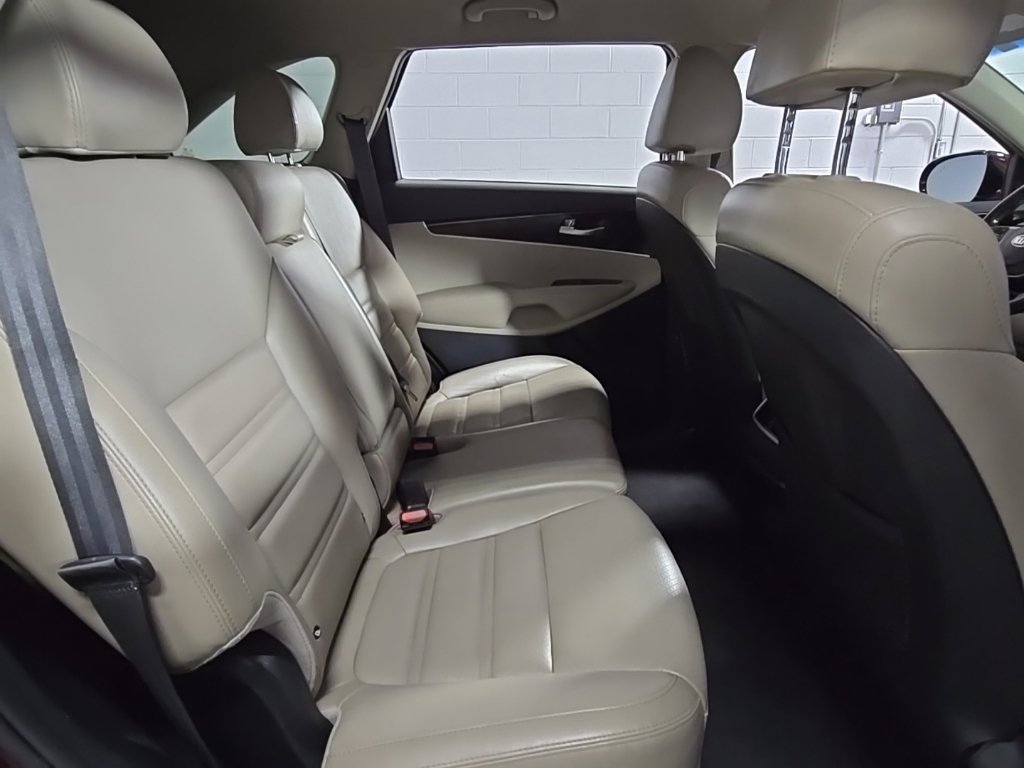 Used 2019 Kia Sorento EX AWD/4WD image 32