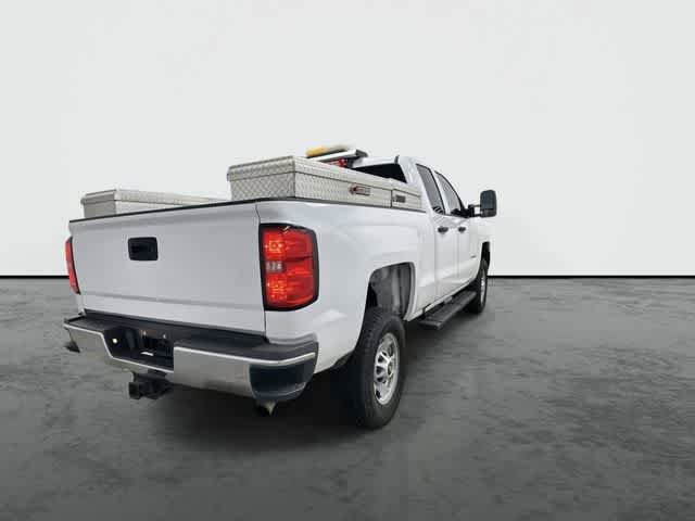 Used 2018 Chevrolet Silverado 2500 W/T AWD/4WD image 3