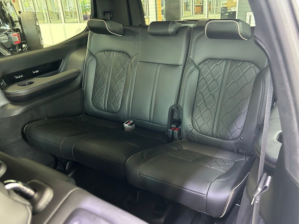 New 2025 Jeep Grand Wagoneer Series III w/ Rear Seat Video Group 1 image 34