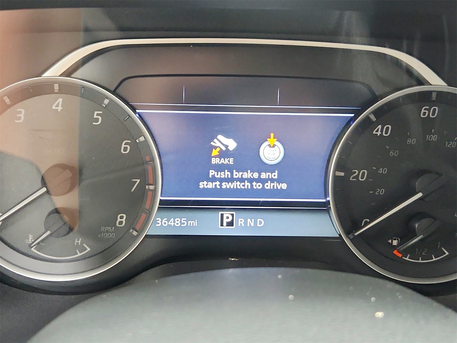 Used 2023 Nissan Titan SV image 20