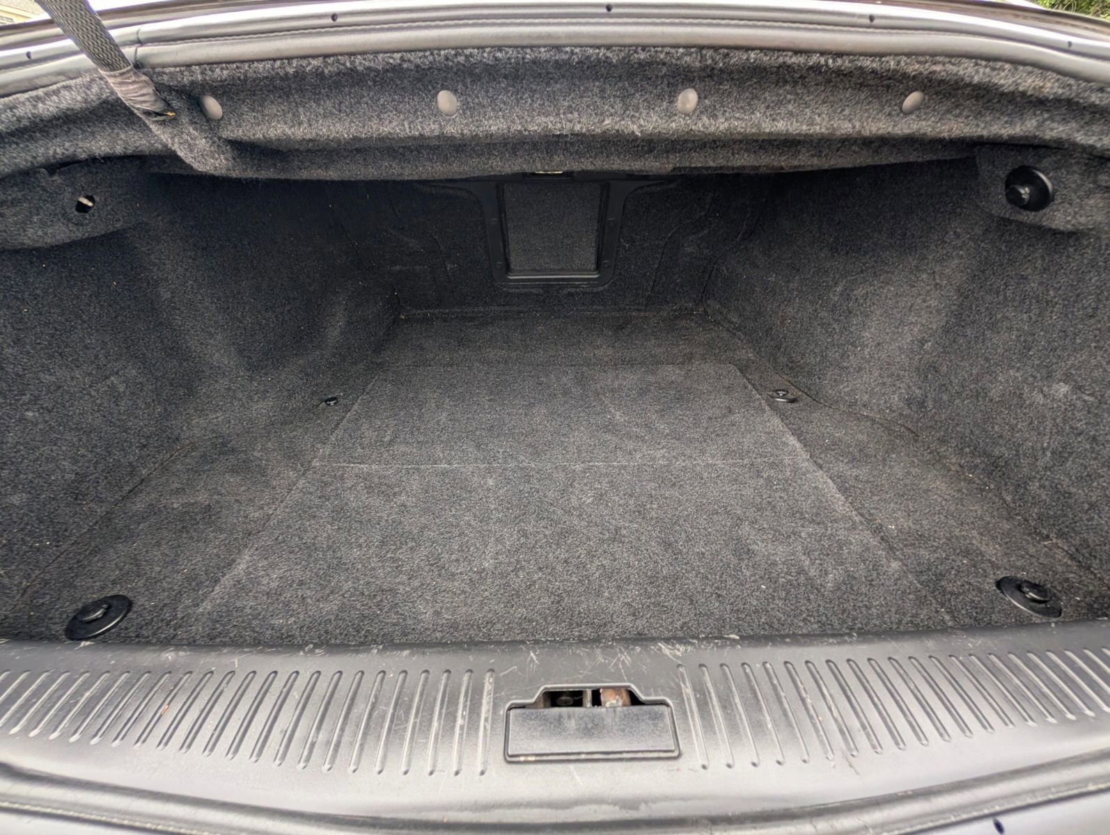 Used 2011 Cadillac STS RWD image 32