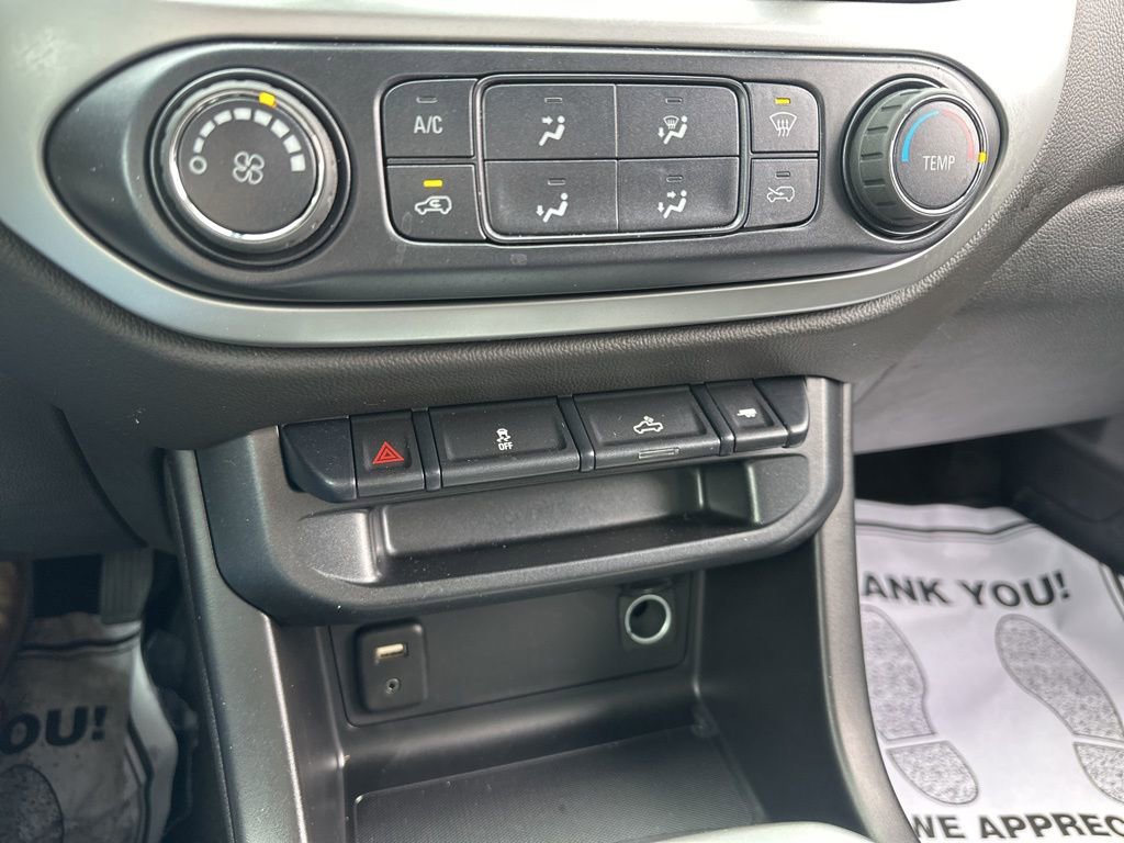 Used 2018 Chevrolet Colorado LT image 44