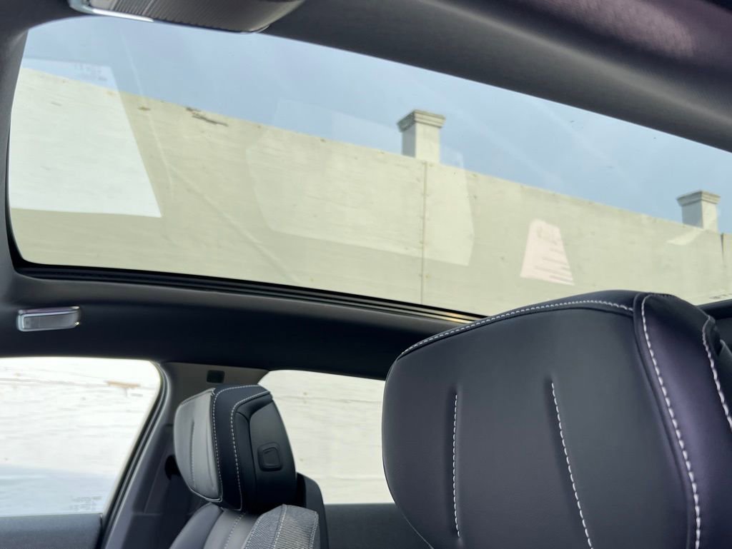 New 2026 Cadillac Optiq Luxury 1 image 11