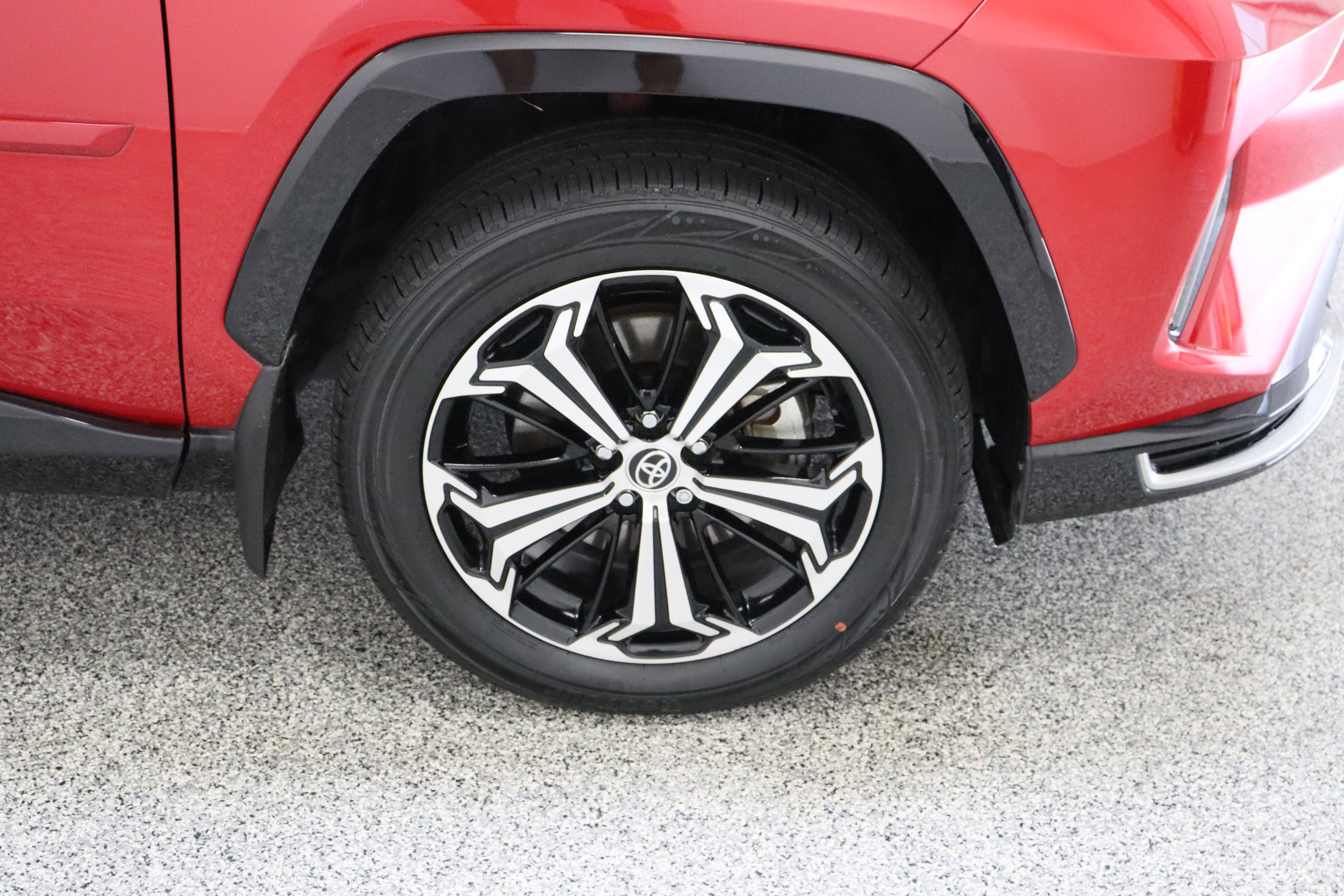 Used 2022 Toyota RAV4 XSE AWD/4WD image 5