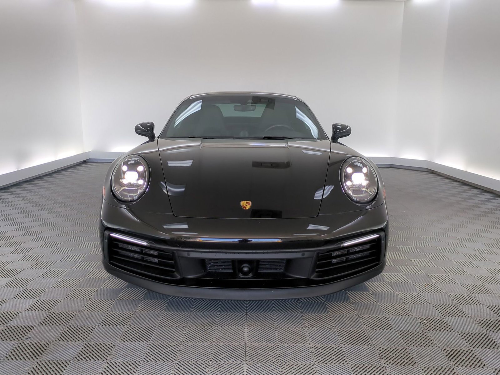 Used 2020 Porsche 911 Carrera S image 6