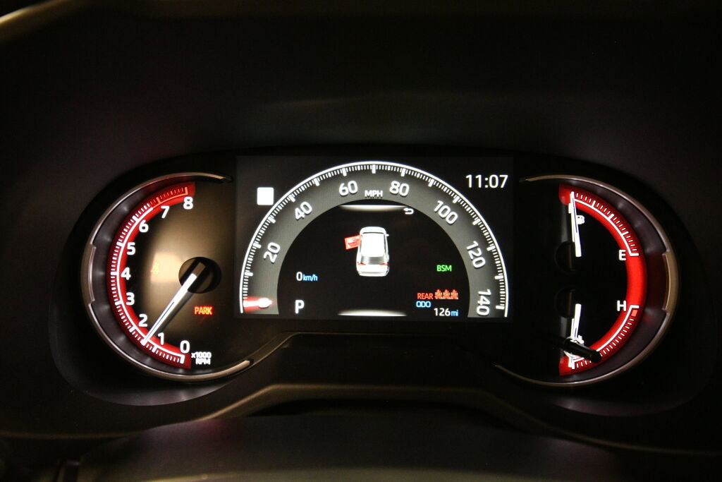 Used 2025 Toyota RAV4 XLE w/ Convenience Package image 15