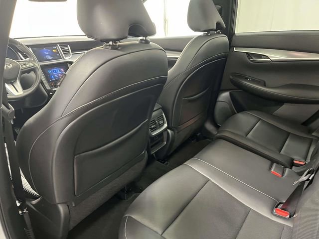 Used 2023 INFINITI QX50 Luxe image 11