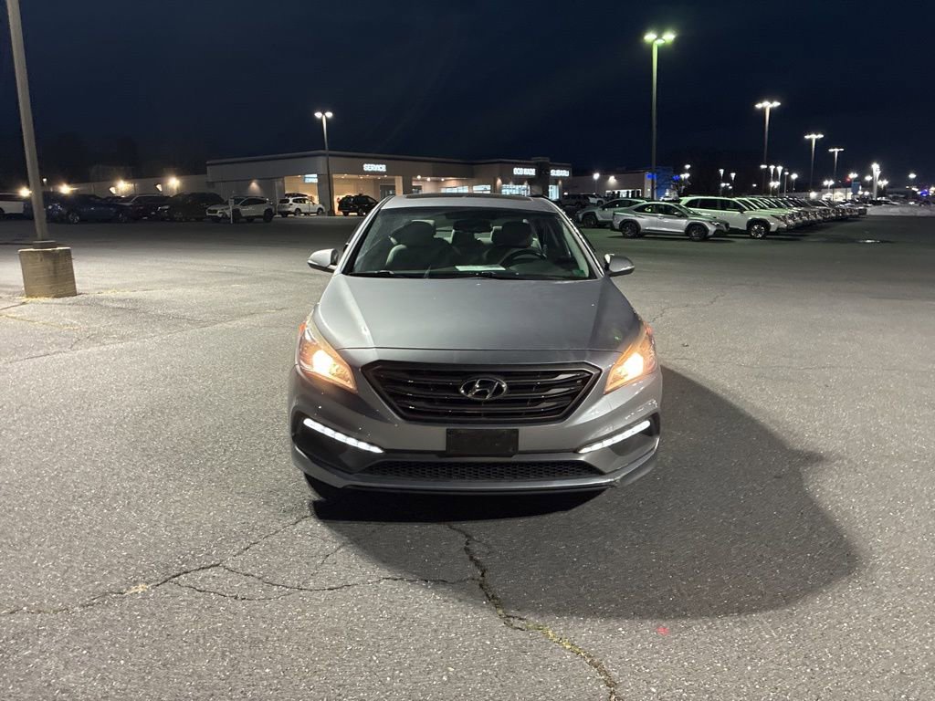 Used 2016 Hyundai Sonata Sport w/ Option Group 1V image 2