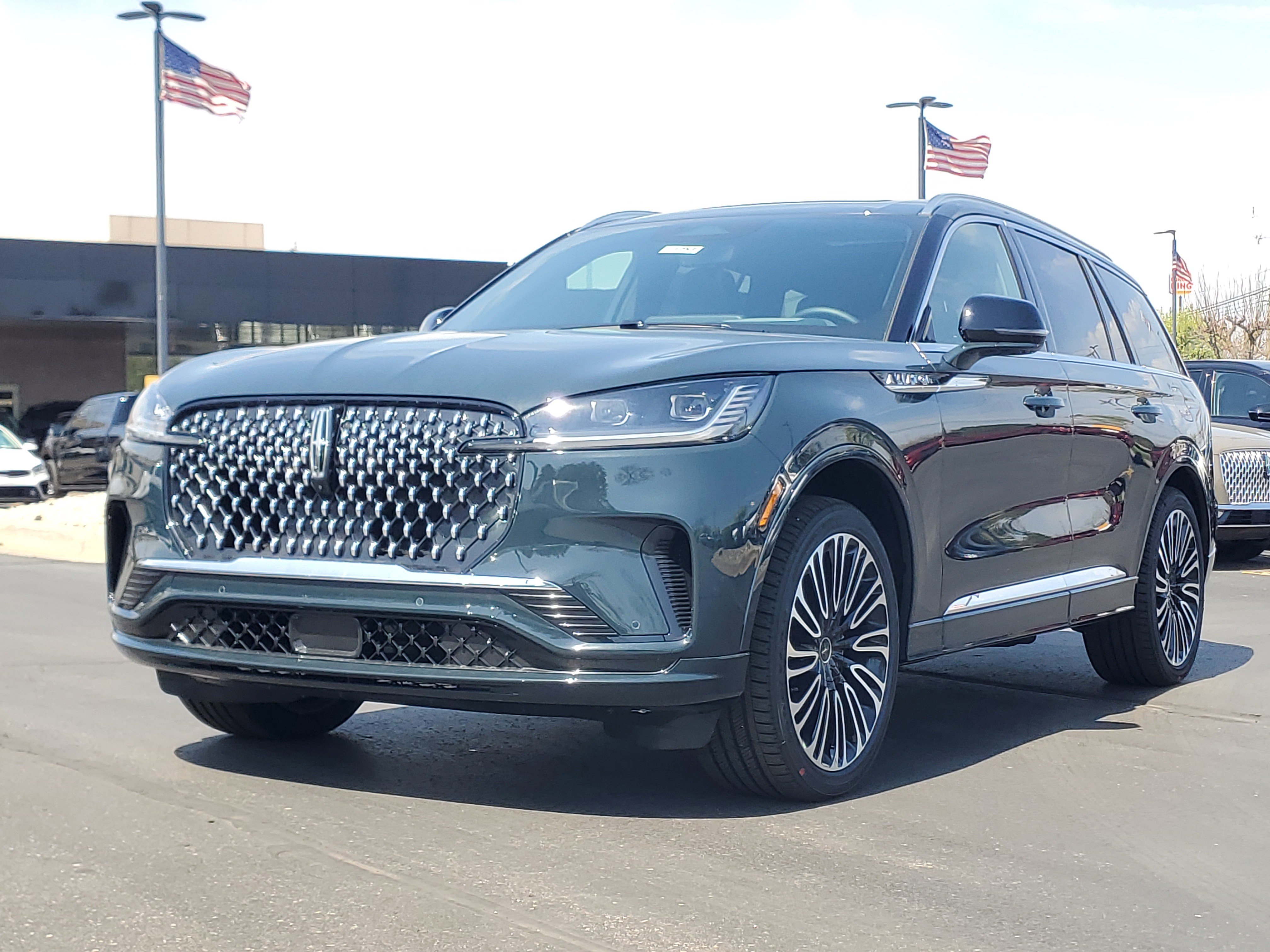 New 2026 Lincoln Aviator Black Label image 2
